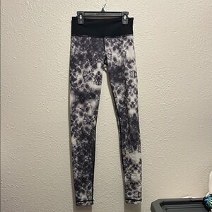 RARE low rise Lululemon leggings